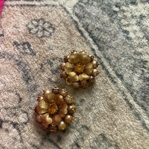 Gold tone Leru Floral Earrings